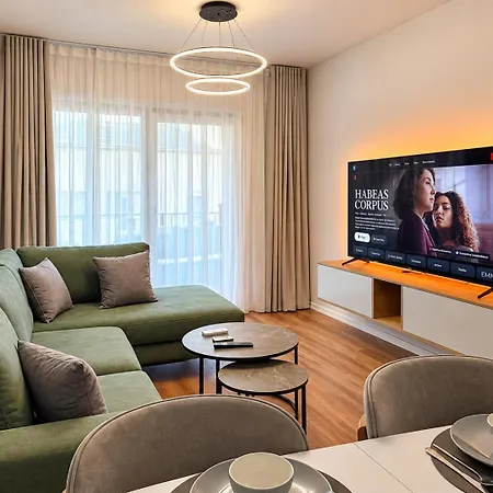 Matisse No37 - 2 Bedroom With Parking At Aura Complex Appartamento *