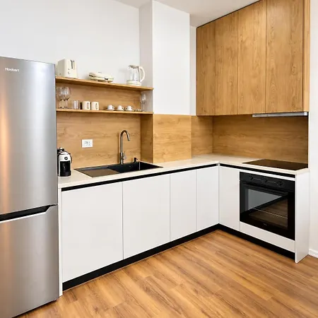 Matisse No37 - 2 Bedroom With Parking At Aura Complex Appartamento