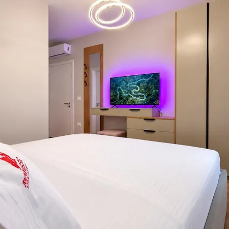 Matisse No37 - 2 Bedroom With Parking At Aura Complex Appartamento Tirana